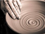Making Plates- 1 hour Pottery wheel class