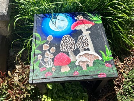 You Had Me at Merlot - Mushroom Plant Stand or Wall Hanging - Saturday July 13th - $45 or $62