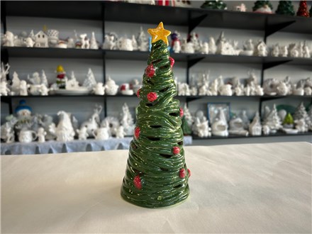 🎄 Join Our Clay Coiled Tree Class 🎄