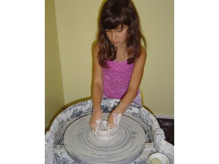Field Trip - Handprint Tiles Paint your own pottery