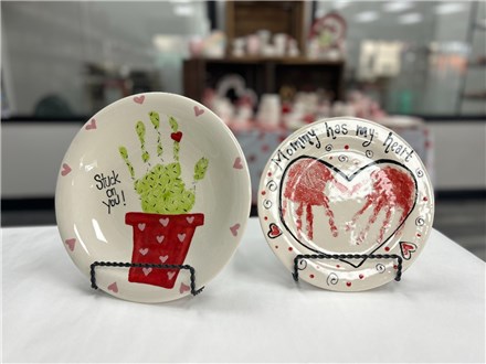 Valentine's Handprint Plate Class!