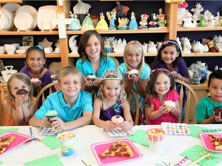 KIDS POTTERY PARTY (up to 15 painters)