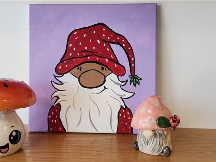 Gnomes, Fairies and SO mushroom for fun!